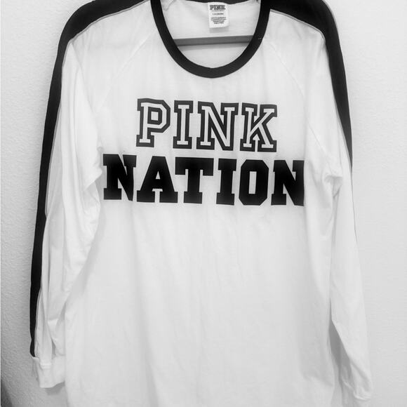 PINK Victoria's Secret Tops - PINK Victoria's Secret Black and White Long Sleeve Tee size large